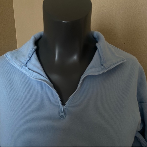 blue sweater - Picture 4 of 9